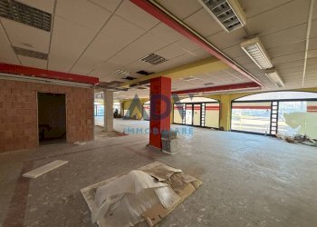 Foto 11 - Locale Commerciale via Mattei, Bastia Umbra - foto 11