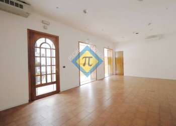 Foto 1 - Locale Commerciale Vicolo delle Acque
 
4, Pordenone - foto 1