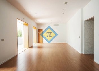 Foto 10 - Locale Commerciale Vicolo delle Acque
 
4, Pordenone - foto 9