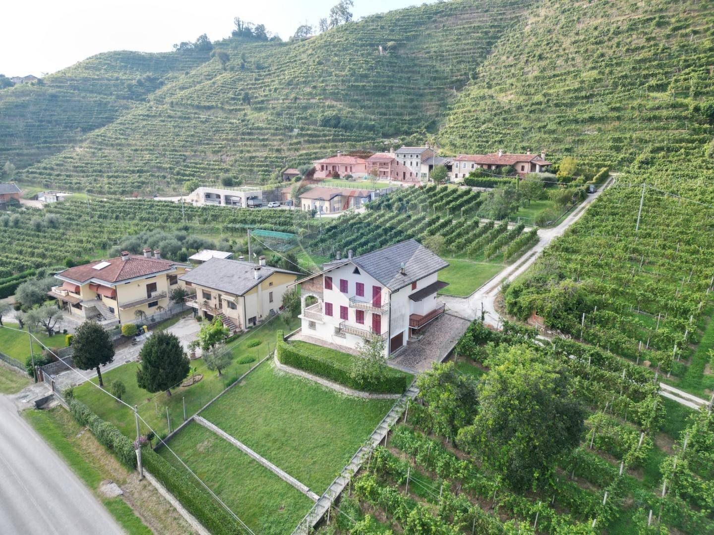 Vista delle montagne - Casa indipendente Via Scandolera
 
105, Vidor - foto 2