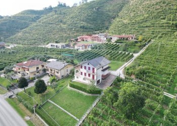 Vista delle montagne - Independent house Via Scandolera
 
105, Vidor - photo 2