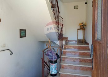 Scale - Casa indipendente Via Fara
 
16, Valdobbiadene - foto 8