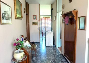 Hall / corridoio - Casa indipendente Via Fara
 
16, Valdobbiadene - foto 9