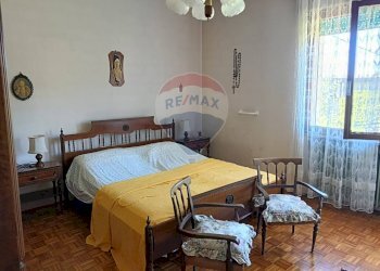 Camera / camera da letto - Casa indipendente Via Fara
 
16, Valdobbiadene - foto 13