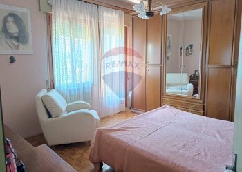 Camera / camera da letto - Casa indipendente Via Fara
 
16, Valdobbiadene - foto 15