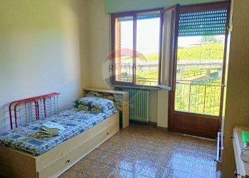 Camera / camera da letto - Casa indipendente Via Fara
 
16, Valdobbiadene - foto 21