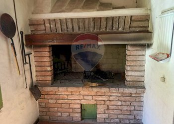 Dettagli - Casa indipendente Via Fara
 
16, Valdobbiadene - foto 32