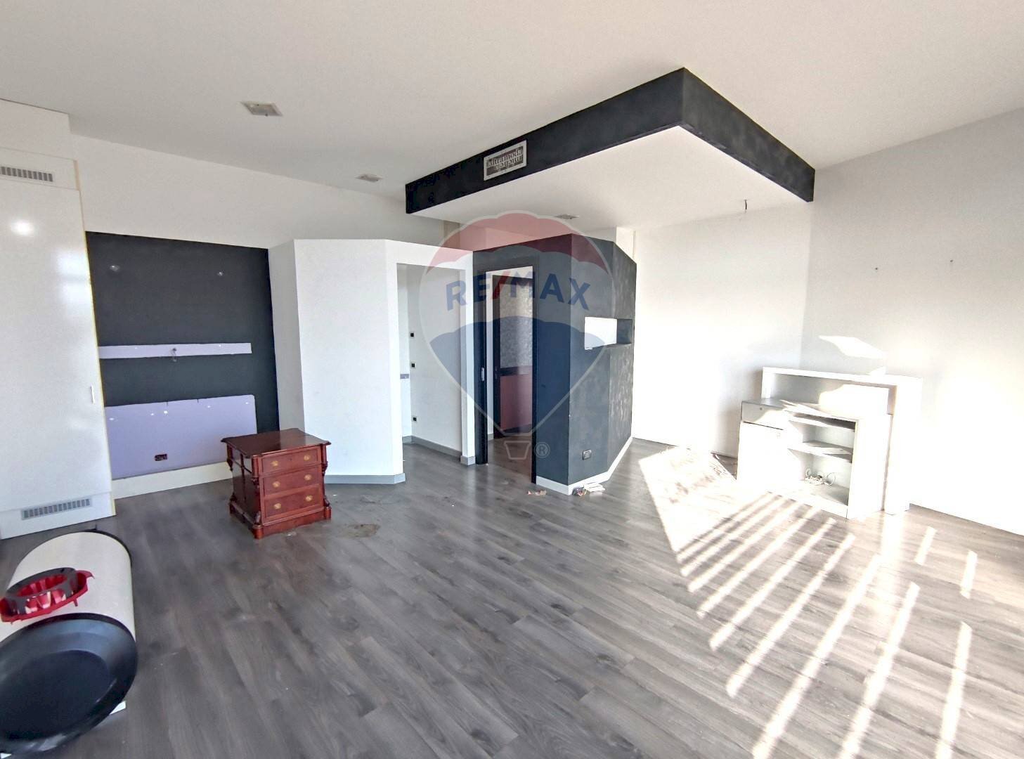 Soggiorno - Locale Commerciale Moriago della Battaglia - foto 1