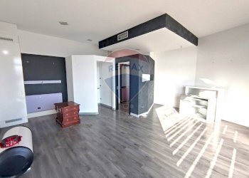 Soggiorno - Locale Commerciale Moriago della Battaglia - foto 1