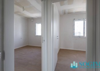 Foto 23 - Quadrilocale Via Toscana
 
38, Biassono - foto 23