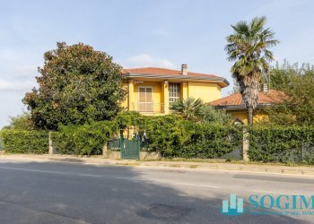 Foto 2 - Villa Via Fismes
 
49, Triuggio - foto 2