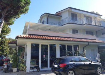 esterno - Appartamento via lucca, Massa - foto 3