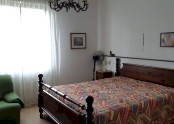 camera matrimoniale - Appartamento via fosdinovo, Massa - foto 10