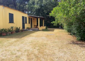 esterno - Casa semi indipendente via verdi, Massa - foto 1