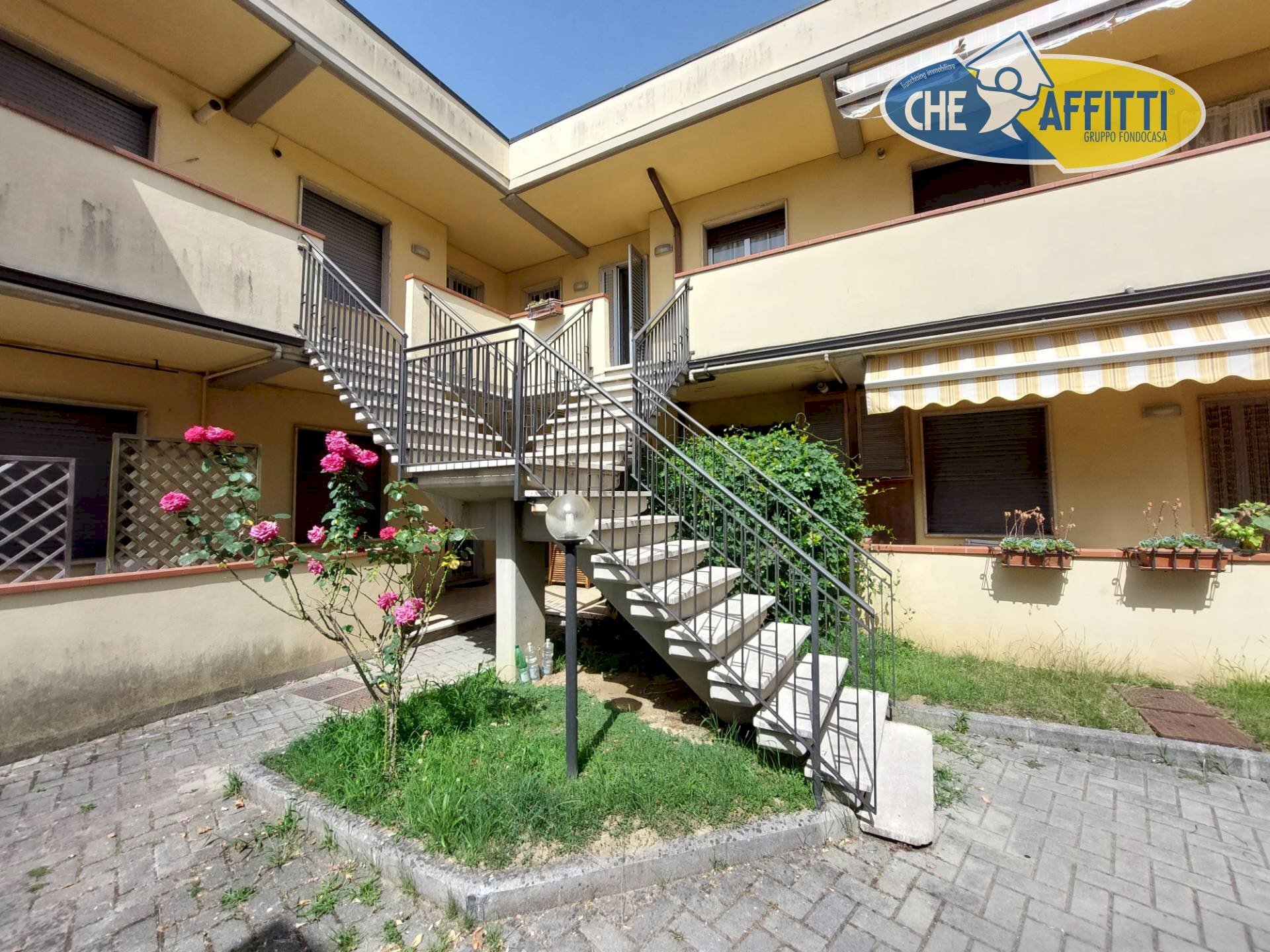 Esterno - Three-room apartment Via Pandolfino, Massa - photo 3