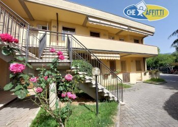 Esterno - Appartamento Via Pandolfino, Massa - foto 2