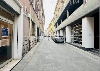 Foto 3 - Negozio Via Giordano Bruno
 
31, Rimini - foto 3