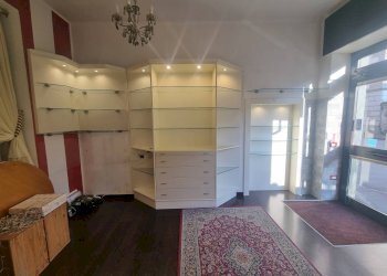 Foto 3 - Locale Commerciale VIA SERBELLONI
 
25, Gorgonzola - foto 3