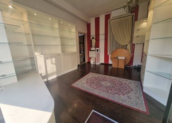 Foto 6 - Locale Commerciale VIA SERBELLONI
 
25, Gorgonzola - foto 6