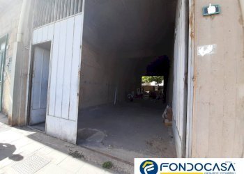 Foto 2 - Magazzino VIA CAFIERO
 
23, Nocera Inferiore - foto 2