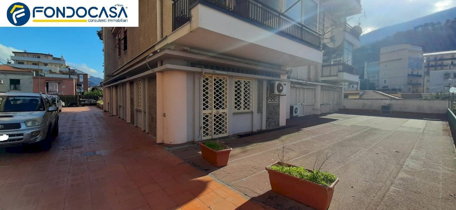 Foto 3 - Locale Commerciale VIA GABOLA
 
21, Nocera Inferiore - foto 3