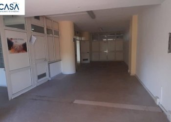 Foto 4 - Locale Commerciale VIA GABOLA
 
21, Nocera Inferiore - foto 4