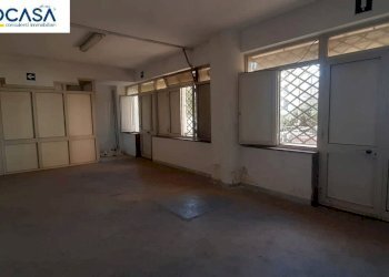 Foto 11 - Locale Commerciale VIA GABOLA
 
21, Nocera Inferiore - foto 11