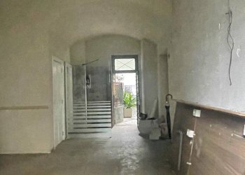 Foto 4 - Locale Commerciale VIA ORIGLIA
 
39, Nocera Inferiore - foto 4