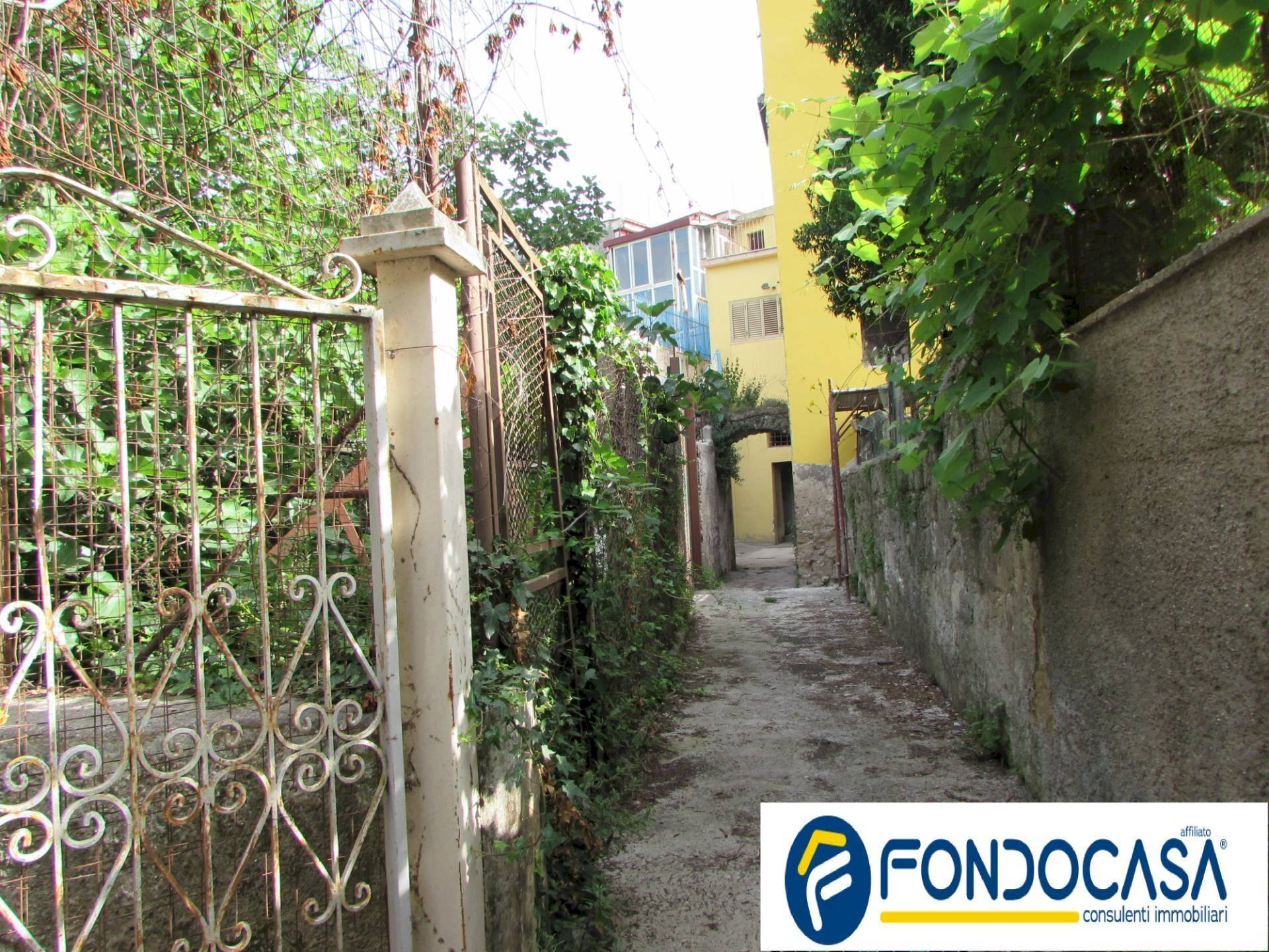 Foto 3 - Stabile - Palazzo VICOLO DE SIMONE
 
6, Roccapiemonte - foto 3