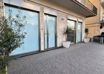 Foto 2 - Locale Commerciale VIA ATZORI
 
17/19, Nocera Inferiore - foto 2