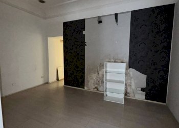 Foto 5 - Locale Commerciale VIA ATZORI
 
17/19, Nocera Inferiore - foto 5