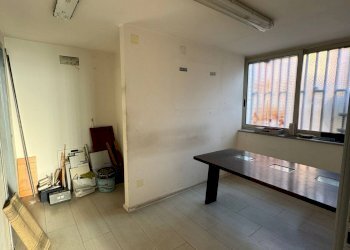 Foto 9 - Locale Commerciale VIA ATZORI
 
17/19, Nocera Inferiore - foto 9