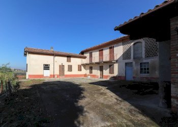 la facciata - Rustico Via Cavour
 
9, Cortiglione - foto 2