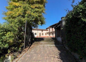 l\'entrata - Rustico Via Cavour
 
9, Cortiglione - foto 27