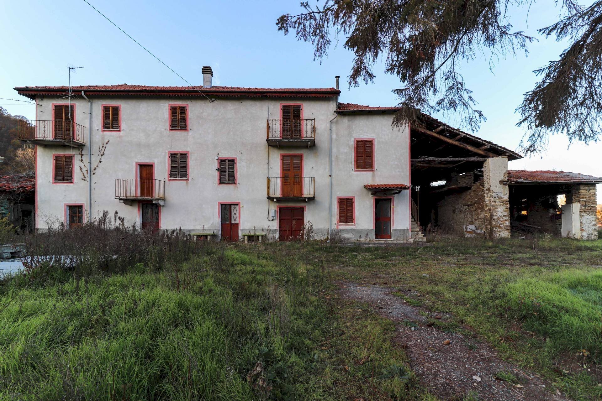 la facciata - Casa indipendente Borgata Basso Erro
 
6, Melazzo - foto 2