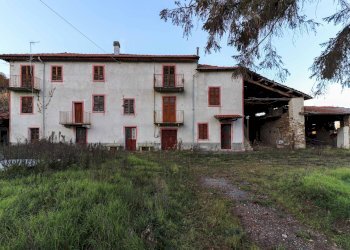 la facciata - Casa indipendente Borgata Basso Erro
 
6, Melazzo - foto 2