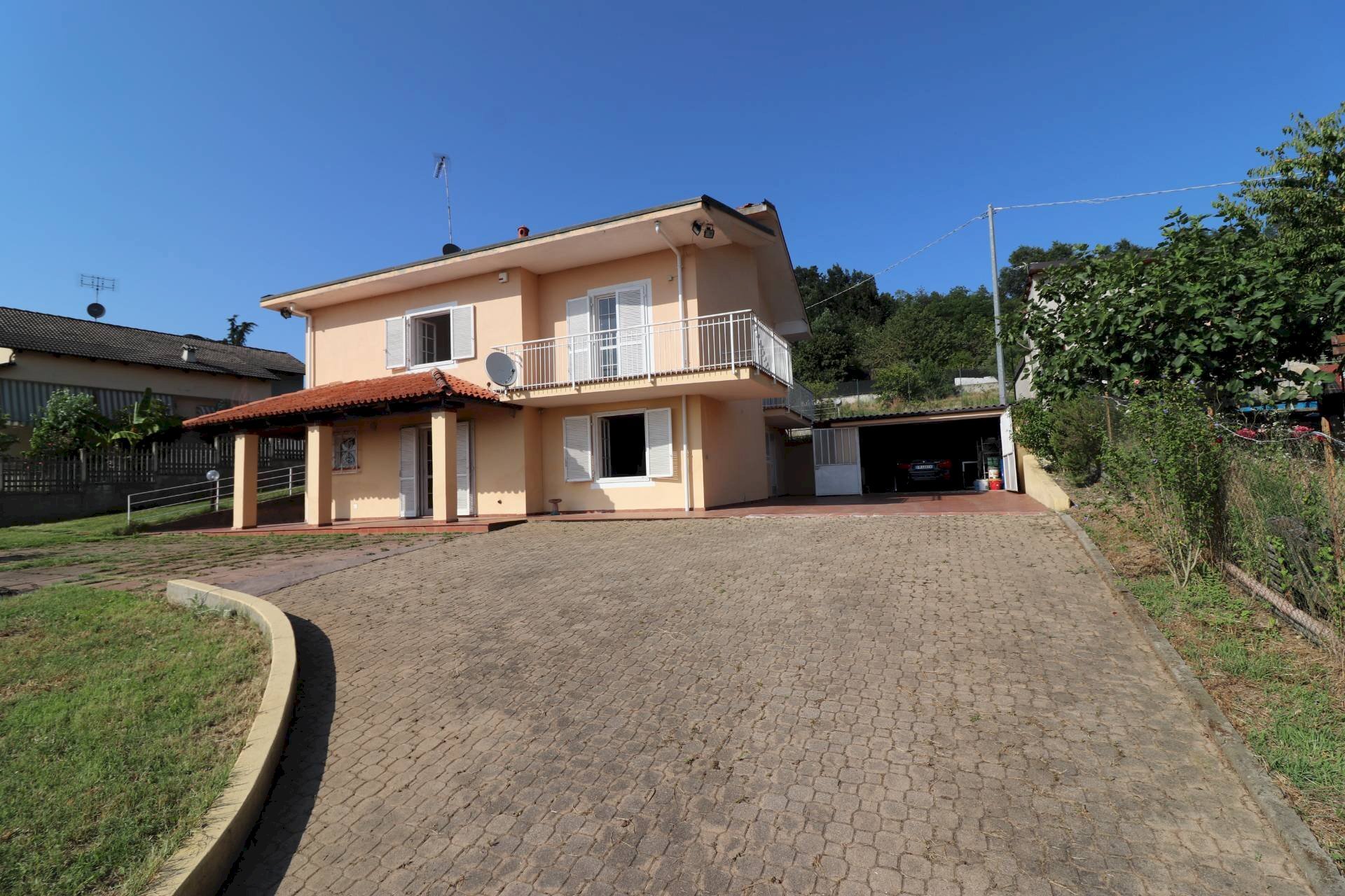 Foto 1 - Villa Strada vecchia Torino, Bra - photo 1