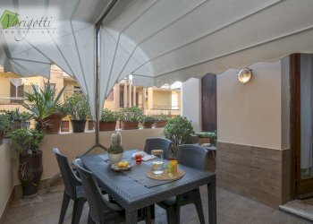 Foto 1 - Trilocale Via degli Ulivi
 
9, Finale Ligure - foto 1