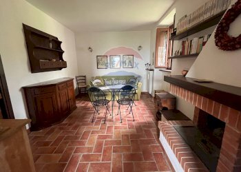 Sala da pranzo - Appartamento Via Capolimiti
 
1, Greccio - foto 1