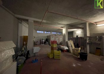 Foto 12 - Locale Commerciale Via Monte Generoso
 
72, Varese - foto 12