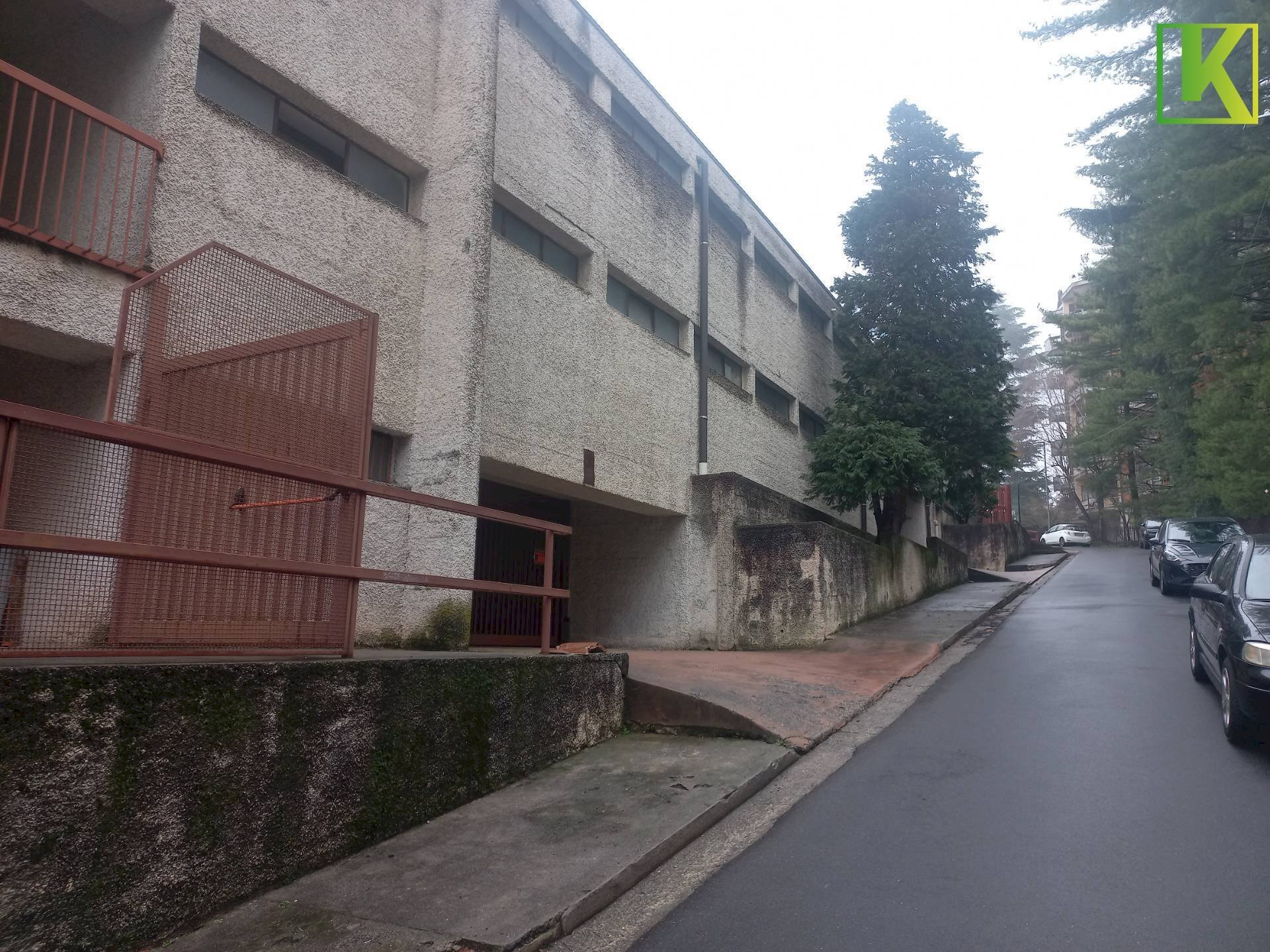 Foto 1 - Box Via Vela
 
5, Varese - photo 1