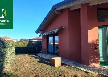 Foto 17 - Villa Via Turconi
 
17, Cantello - photo 17