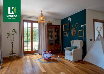 Foto 5 - Villa Via sasso della Pedana
 
16, Sesto Calende - foto 5