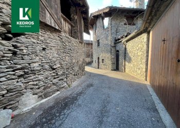 Foto 25 - Trilocale Fraz. Chaez Beneyton
 
239, La Salle - foto 25