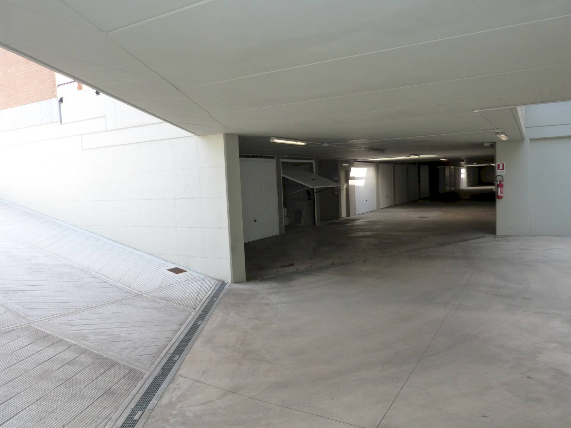 Foto 3 - Box Via Barberà del Valles
 
33, Grugliasco - foto 3