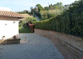 Foto 16 - Villa Monteprandone - photo 16