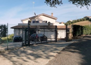 Foto 17 - Villa Monteprandone - photo 17