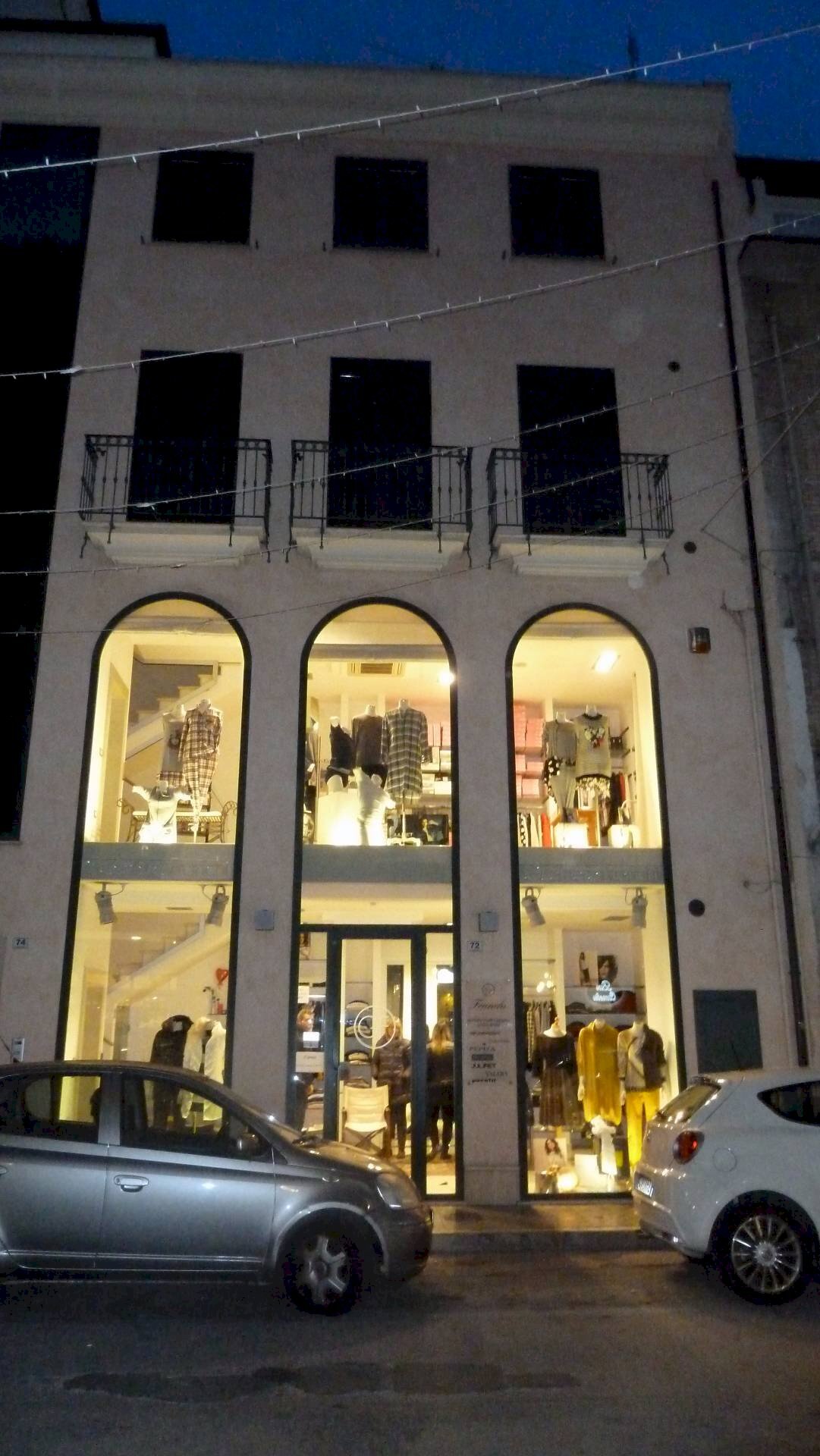 Foto 1 - Stabile - Palazzo San Benedetto del Tronto - foto 1