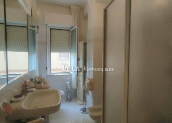 Foto 19 - Four-room apartment San Benedetto del Tronto - photo 11