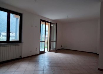 Foto 2 - Quadrilocale via cavour
 
51, Ponte Nossa - foto 2